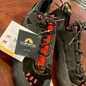 NWT Sportiva Climbing Shoes Tarantulace sz 13.5